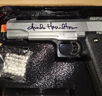 Linda Hamilton autographed G6 airsoft Beckett COA