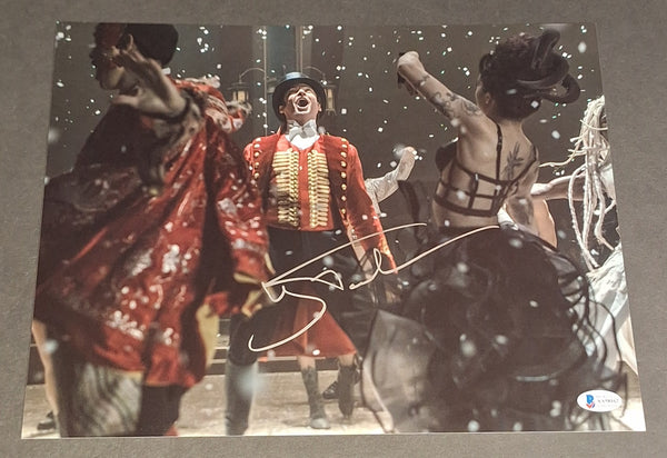 Hugh Jackman autographed 11x14 Beckett COA
