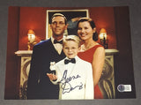 Geena Davis Autographed 8x10 Beckett COA
