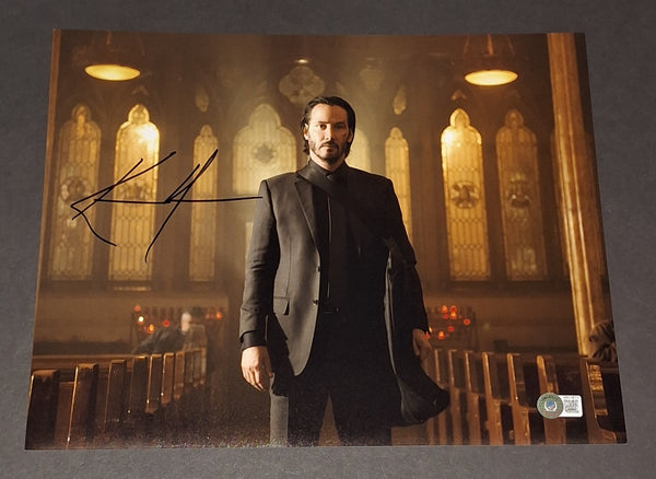 Keanu Reeves autographed 11x14 Beckett COA