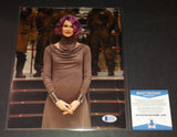 Laura Dern autographed 8x10 Beckett Witness COA